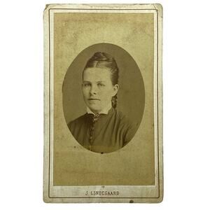 Antique Victorian Era Photograph Young Women 1870s CDV J. Lindegaard Norway